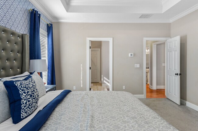 Building Photo - 2665 Breton Ridge Dr