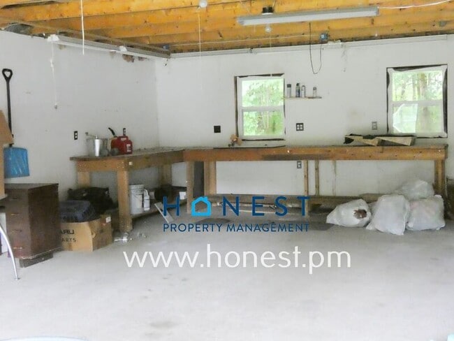 Building Photo - 9 Lexi Ln