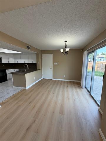 Building Photo - 705 Cimarron Trail