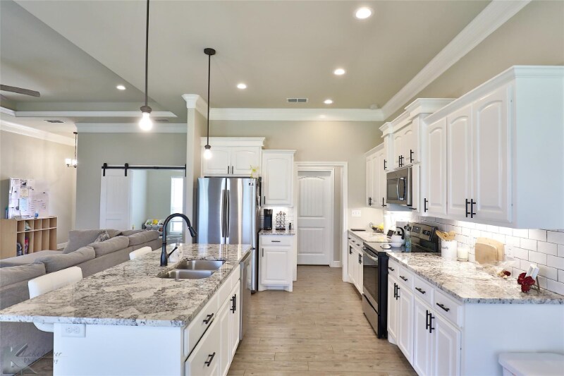 Building Photo - 7502 Olive Grove Ave