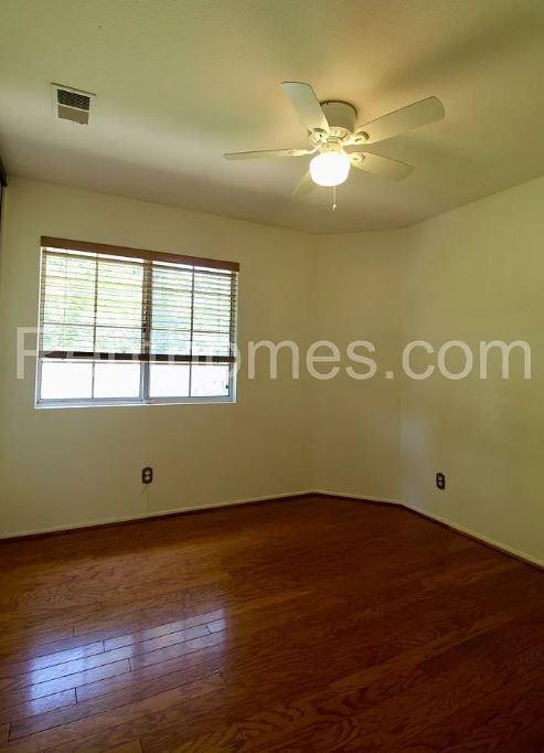 Building Photo - 1260 Corte Famosa