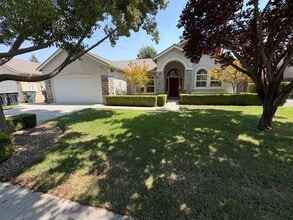 Building Photo - Immaculate NW Visalia home for rent!