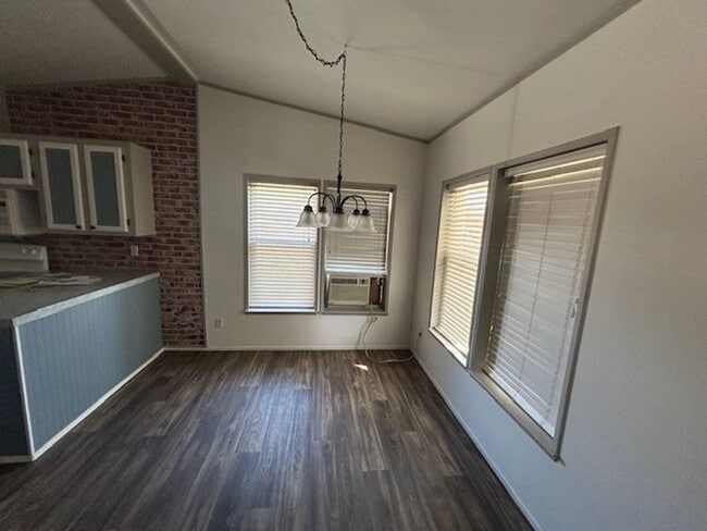 Building Photo - 103 Silver Bow Ct