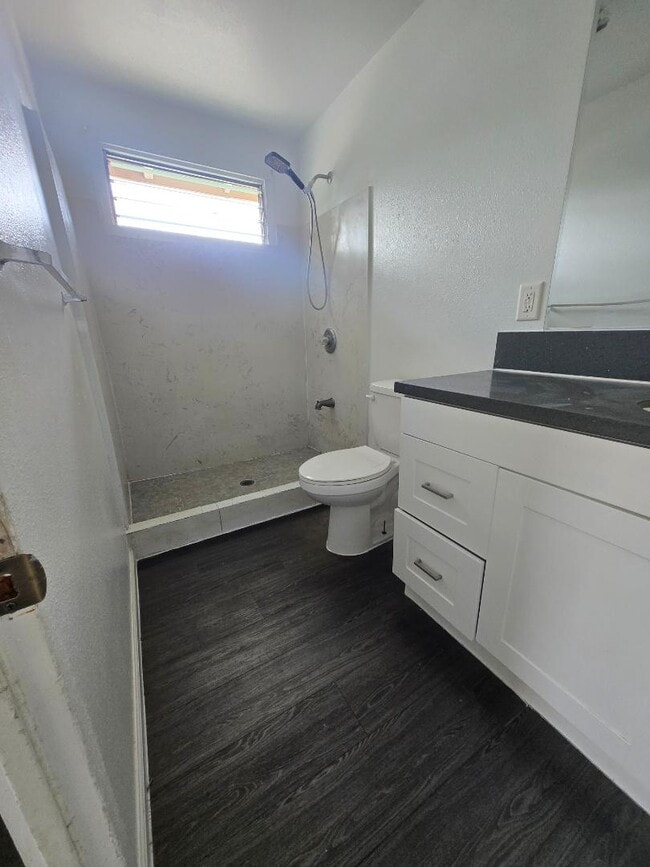 Building Photo - 84-956 Hanalei St - Unit B