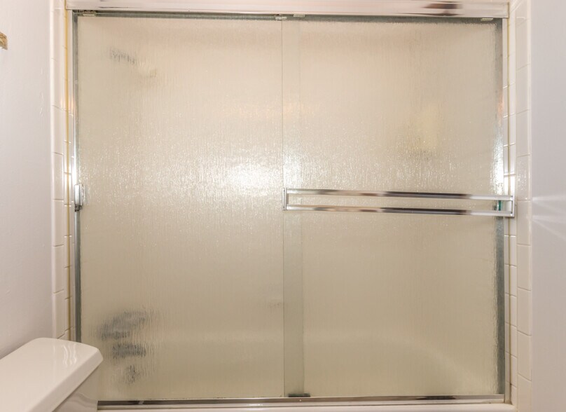 Bathroom - Upstairs - 4482 North Grant Avenue