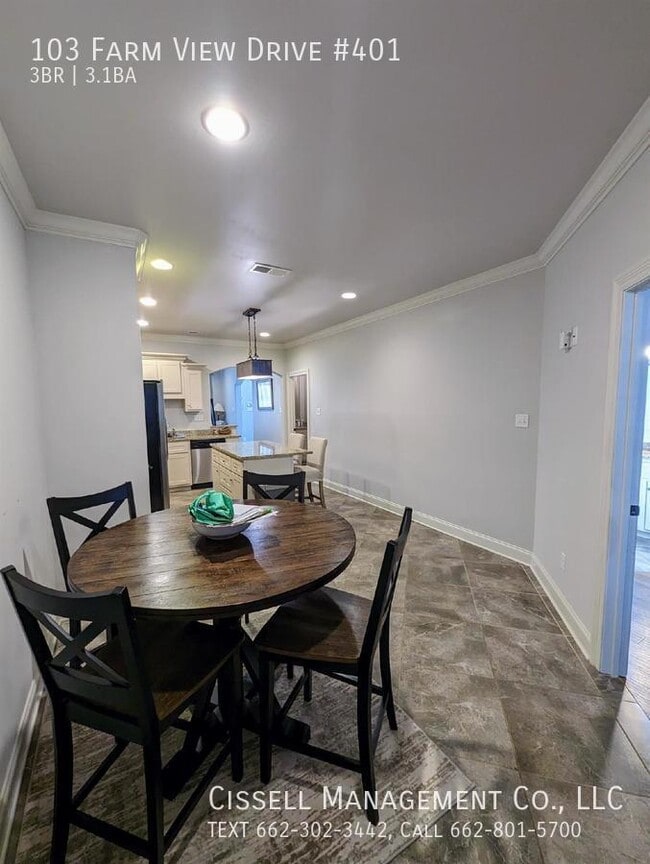 Building Photo - 103 Farm View Drive #401