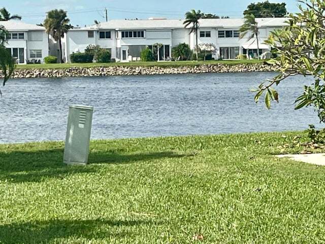 Building Photo - 101 Leisure Lake Cir