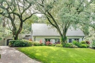 Building Photo - 8303 N River Oaks Ct