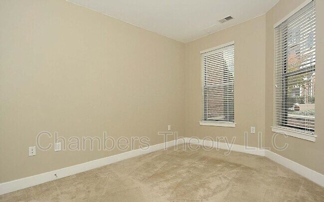 Building Photo - 1800 Wilson Blvd