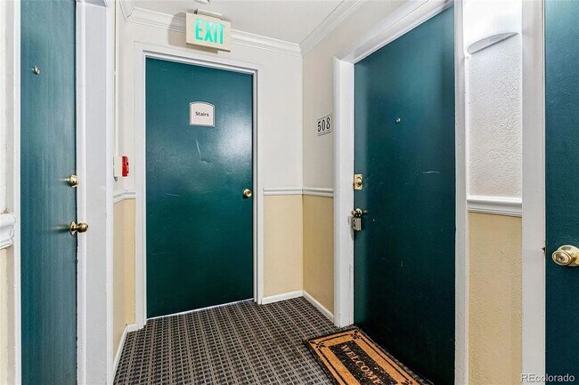 Building Photo - Sunny Corner Condo in the Heart of Capitol Hill | 2 Bed • 2 Bath • 795 Sq. Ft.
