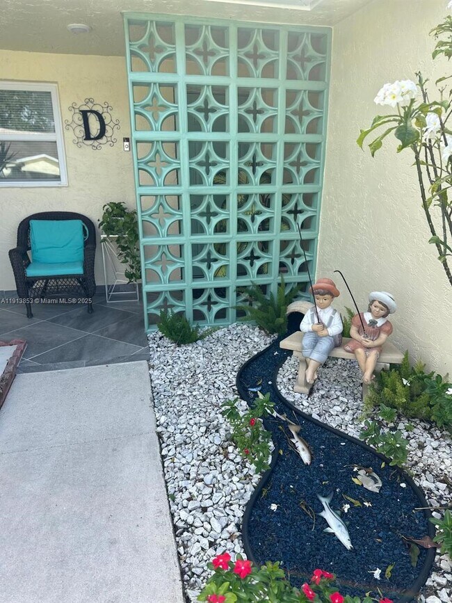 Building Photo - 5169 Lakefront Blvd