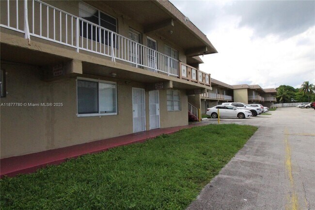 Building Photo - 301 NW 177th St