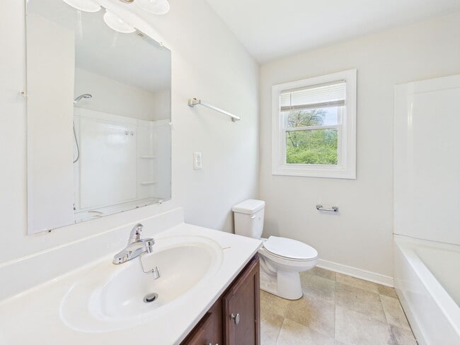 Building Photo - 1706 Catalina Dr