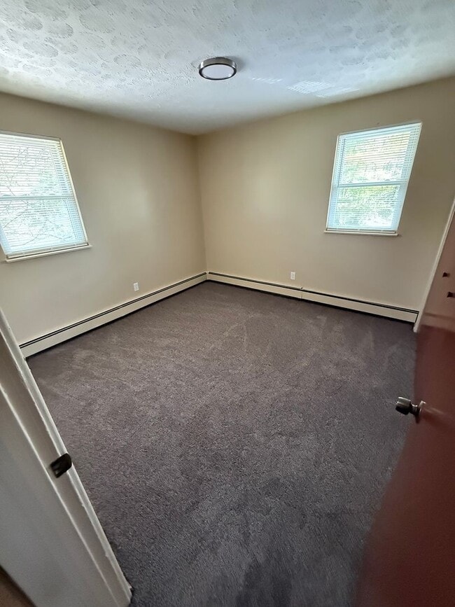 Building Photo - 355 Meadowbrook Ave