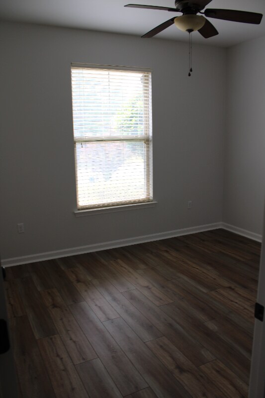 Building Photo - 135 Alicia Dr