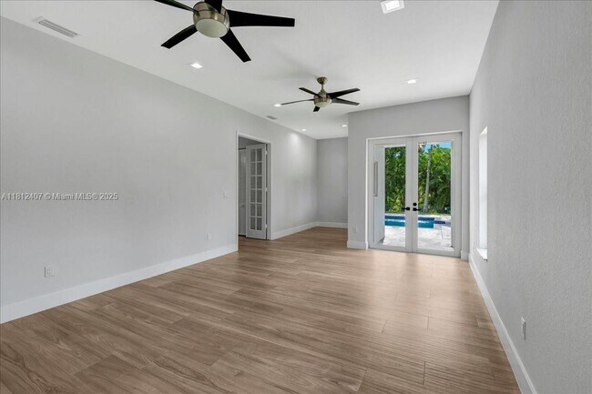 Building Photo - 16650 SW 67th Pl