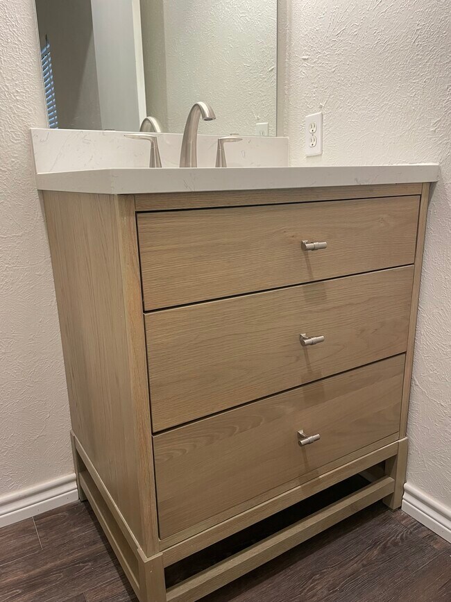 Building Photo - 6813 Arborbrook Dr