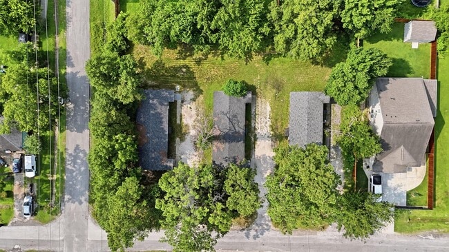 Building Photo - 8038 Record St
