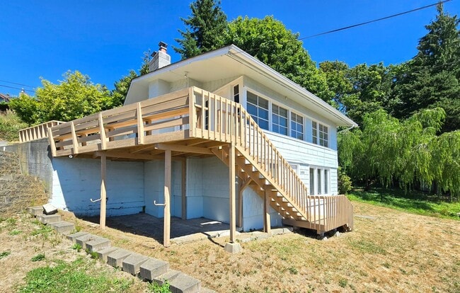 Building Photo - 3 Bedroom Home in Lake Stevens Available Now!