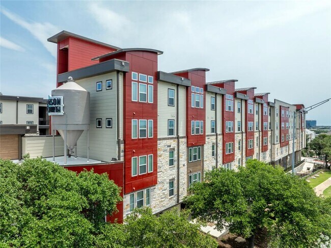 Building Photo - 10010 N Capital of Texas Hwy