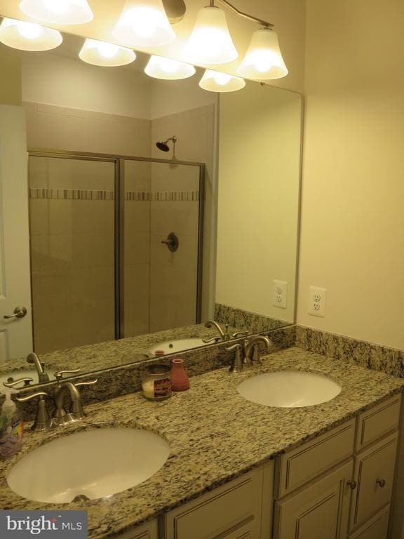 Building Photo - 1710 Featherstone Rd