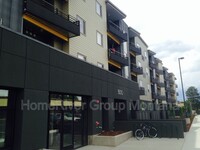 Building Photo - 1500 S 14th St W