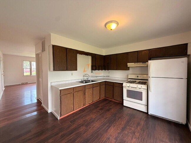 Building Photo - 5588 Tulip Ave