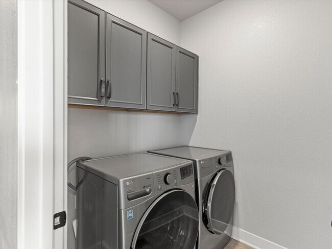 Building Photo - 21201 E 60th Ave