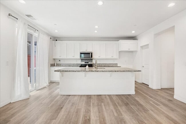 Building Photo - 4073 Gloster Way
