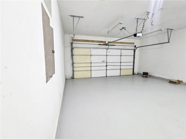 Building Photo - 1372 Dukes Creek Dr