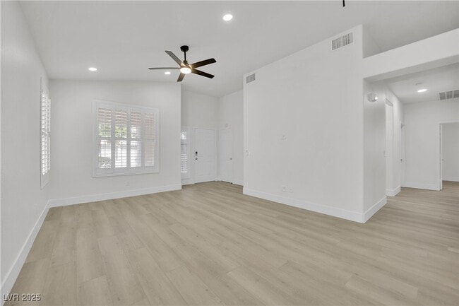 Building Photo - 3027 Panorama Ridge Dr