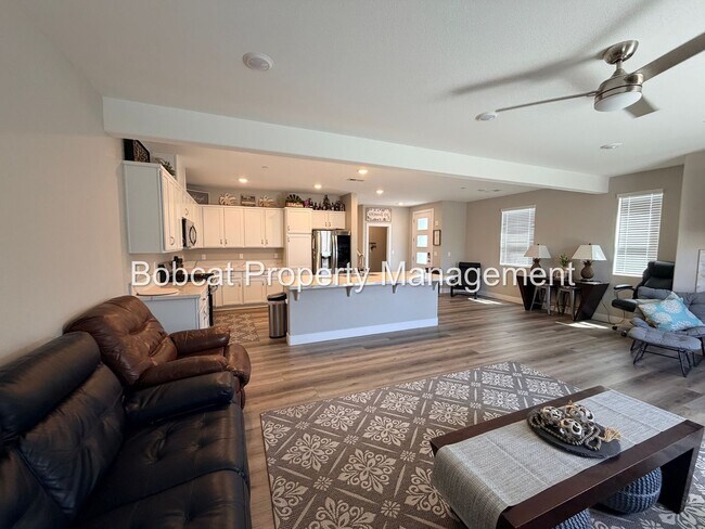 Building Photo - Stylish Corner Lot Townhome with No Rear Neighbors