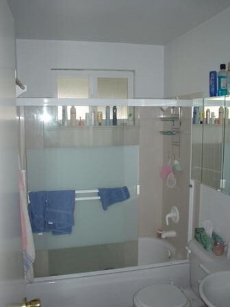 Building Photo - Cozy 3 Bedroom Home