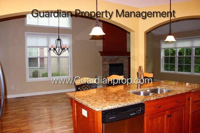 Building Photo - Gorgeous Brooklyn Park Single Family Home, 2 Car Garage, W/D, Office, Available Jan/Feb