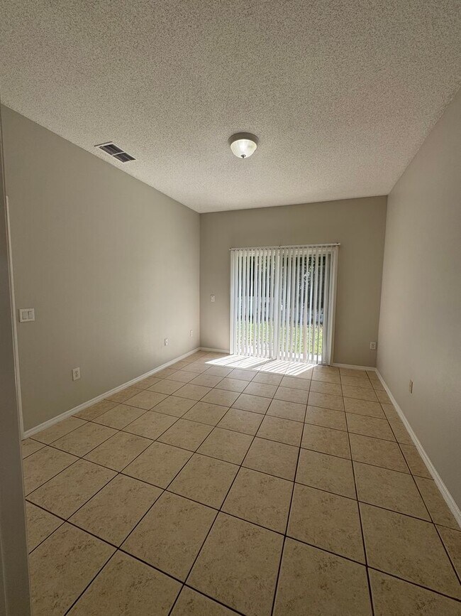 Building Photo - 1854 Meadow Pond Way