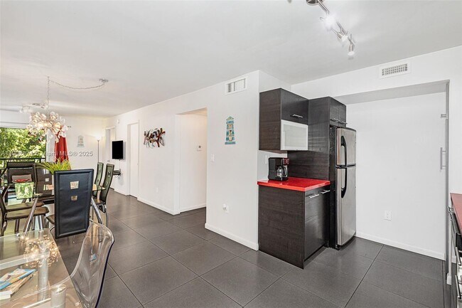 Building Photo - 201 178th Dr