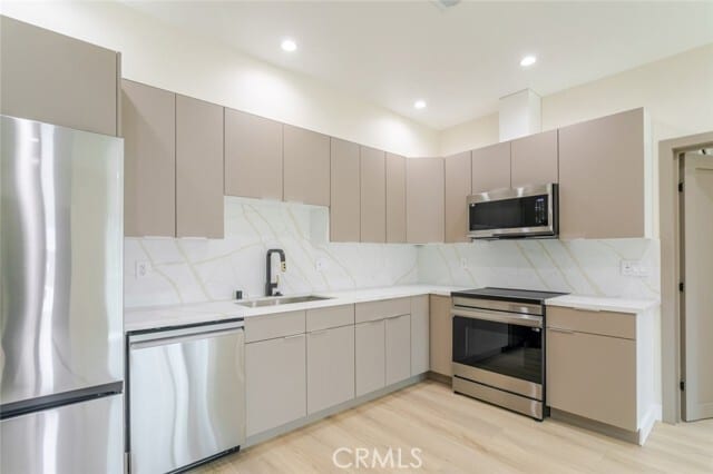 Building Photo - 11120 Emelita St