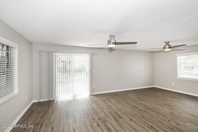 Building Photo - 8516 Bermuda Rd
