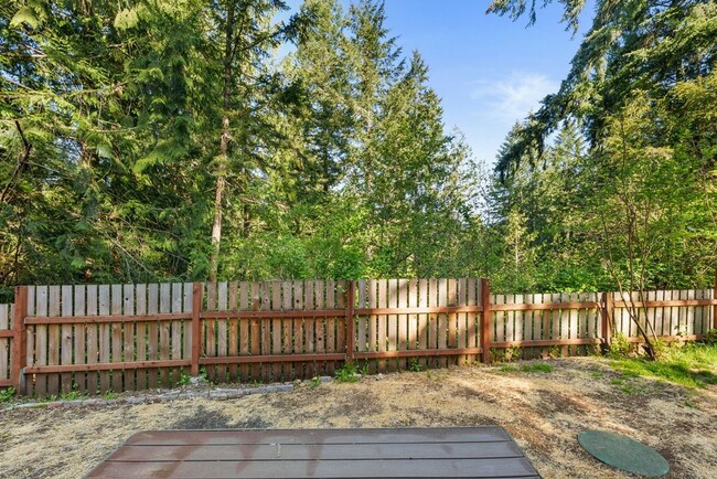 Building Photo - Clearwood Community Home in Yelm For Rent!...