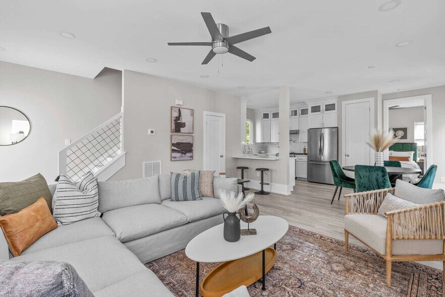 Primary Photo - 3319A Fayetteville St