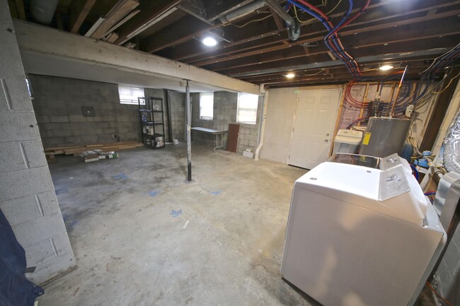 Building Photo - 3801 W Woodyard Rd