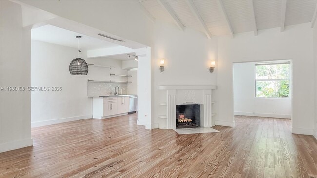 Building Photo - 1719 SW 15th St