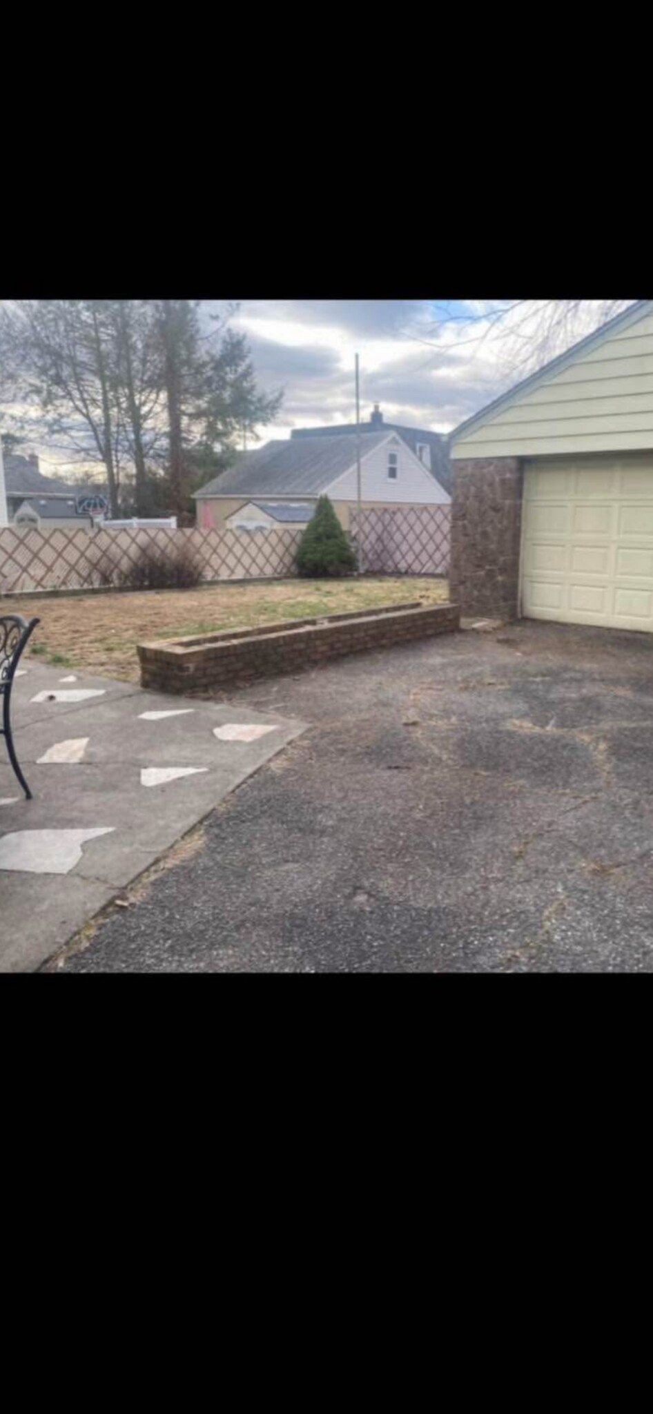 Building Photo - 283 Linwood Ave