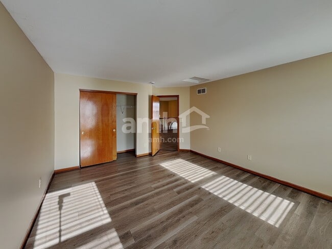 Building Photo - 160 Whittington Pl