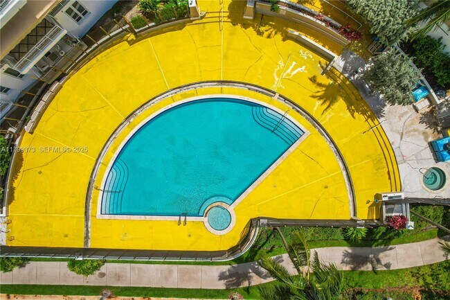 Building Photo - 701 Brickell Key Blvd