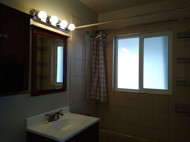 Building Photo - University Hills  Adorable 2 Bed 1 Bath Home with HUGE Fenced Yard, Central Air/Heat, Garage and ...