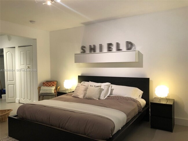 Building Photo - 911 Meridian Ave