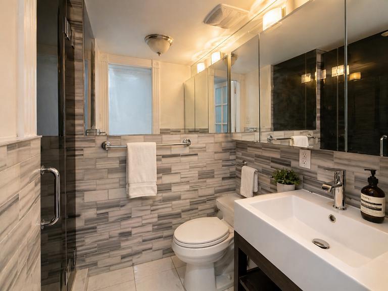 Building Photo - 345 W 53rd St