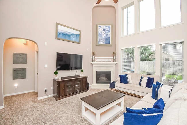 Building Photo - 3342 Breeze Bluff Way