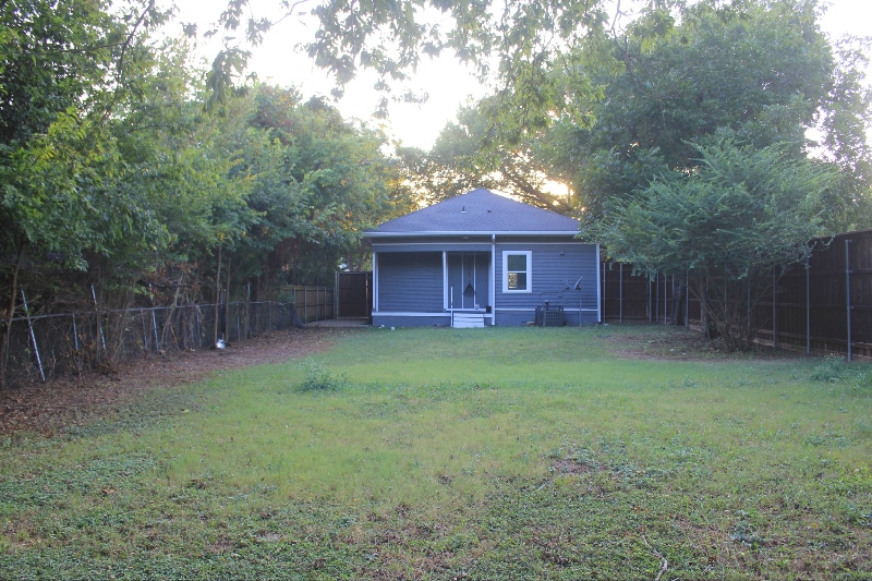 Building Photo - 508 N Dallas Ave